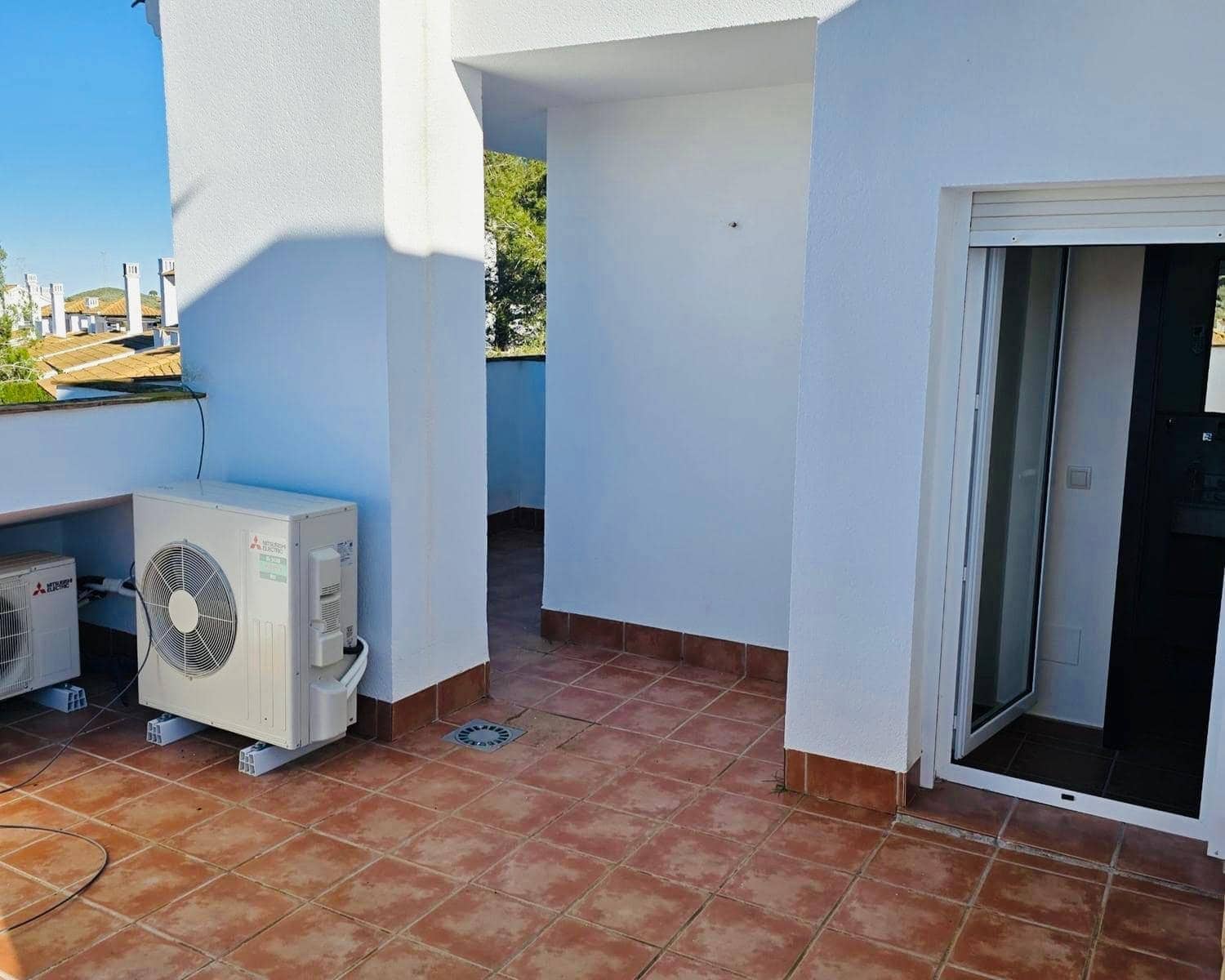 3 soverom Kjedet enebolig til salgs i Las Palas med svømmebasseng - € 299 900 (Ref: 9673767)