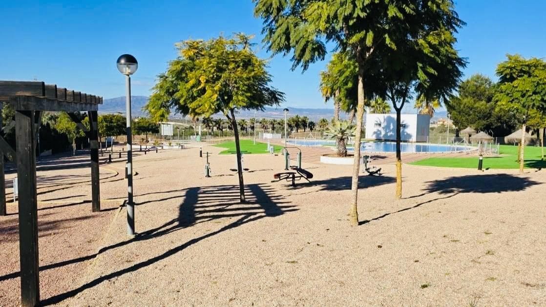 3 soverom Kjedet enebolig til salgs i Las Palas med svømmebasseng - € 299 900 (Ref: 9673767)