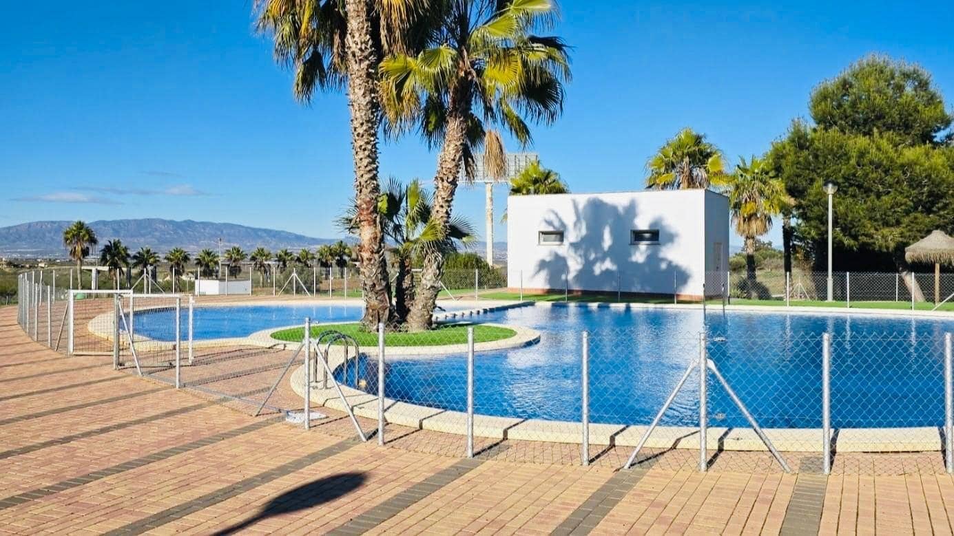 3 soverom Kjedet enebolig til salgs i Las Palas med svømmebasseng - € 299 900 (Ref: 9673767)