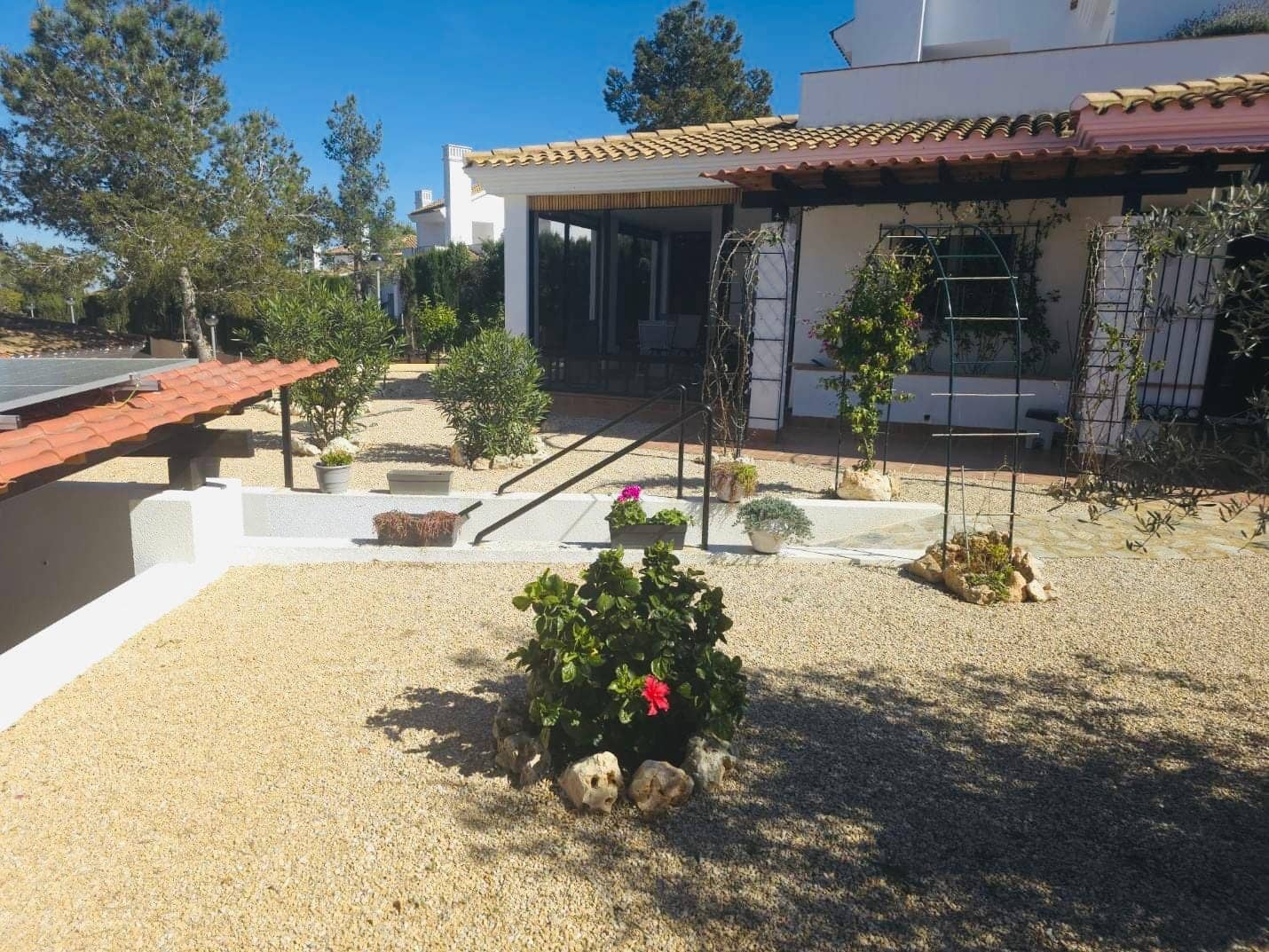 3 soverom Kjedet enebolig til salgs i Las Palas med svømmebasseng - € 299 900 (Ref: 9673767)