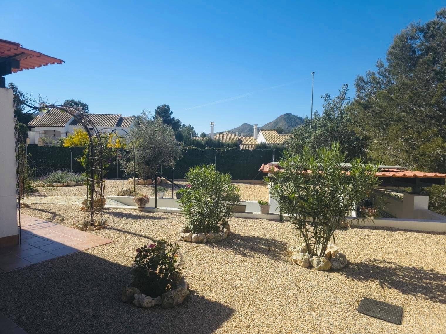 3 soverom Kjedet enebolig til salgs i Las Palas med svømmebasseng - € 299 900 (Ref: 9673767)