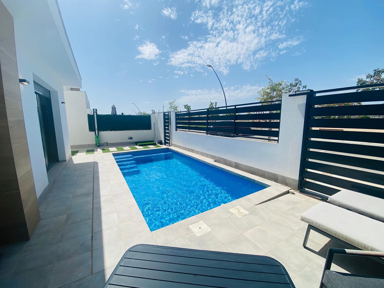 2 bedroom Villa for sale in Roldan with pool - € 314,500 (Ref: 9713441)