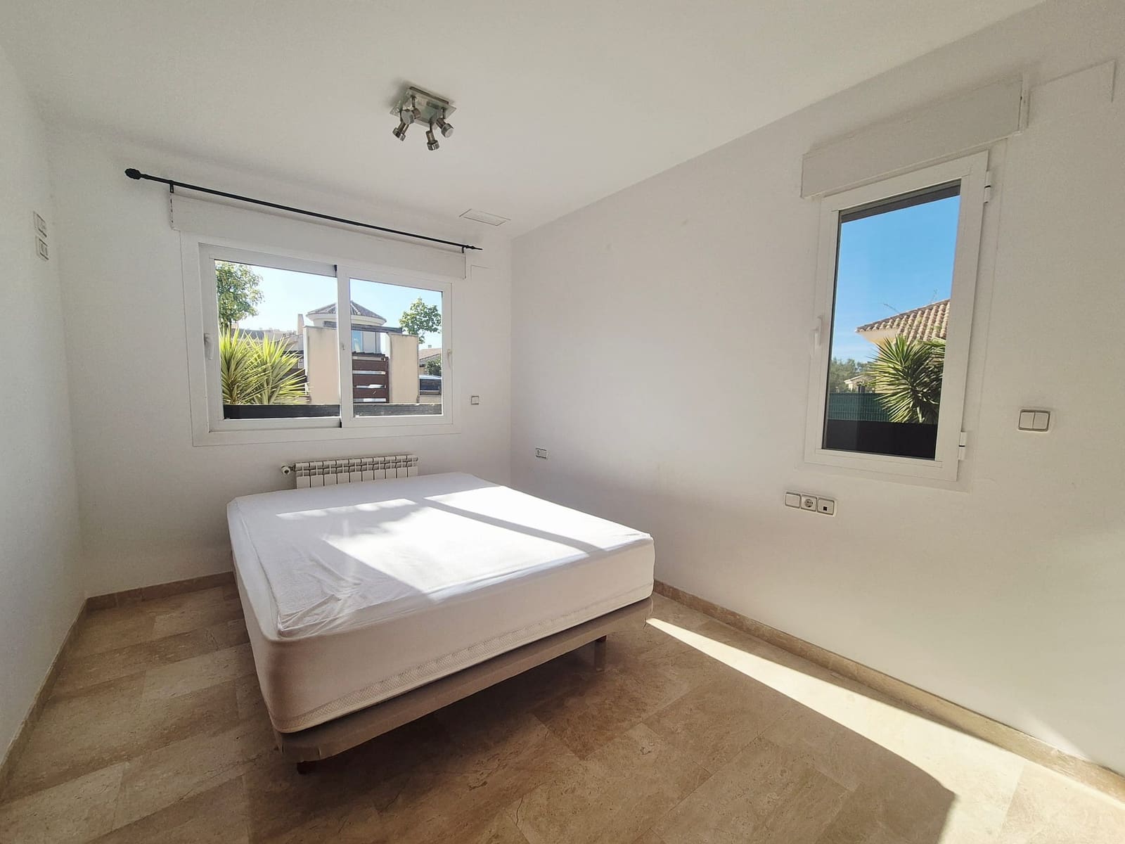 4 bedroom Villa for sale in Gea y Truyols with pool garage - € 325,000 (Ref: 9728527)