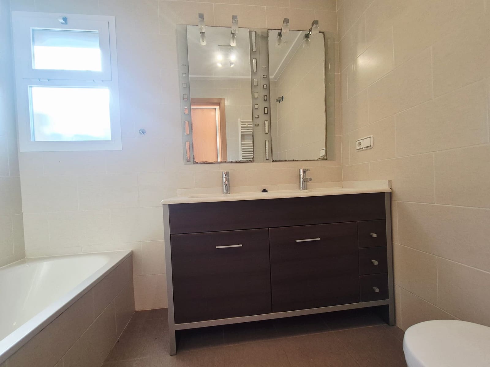 4 bedroom Villa for sale in Gea y Truyols with pool garage - € 325,000 (Ref: 9728527)