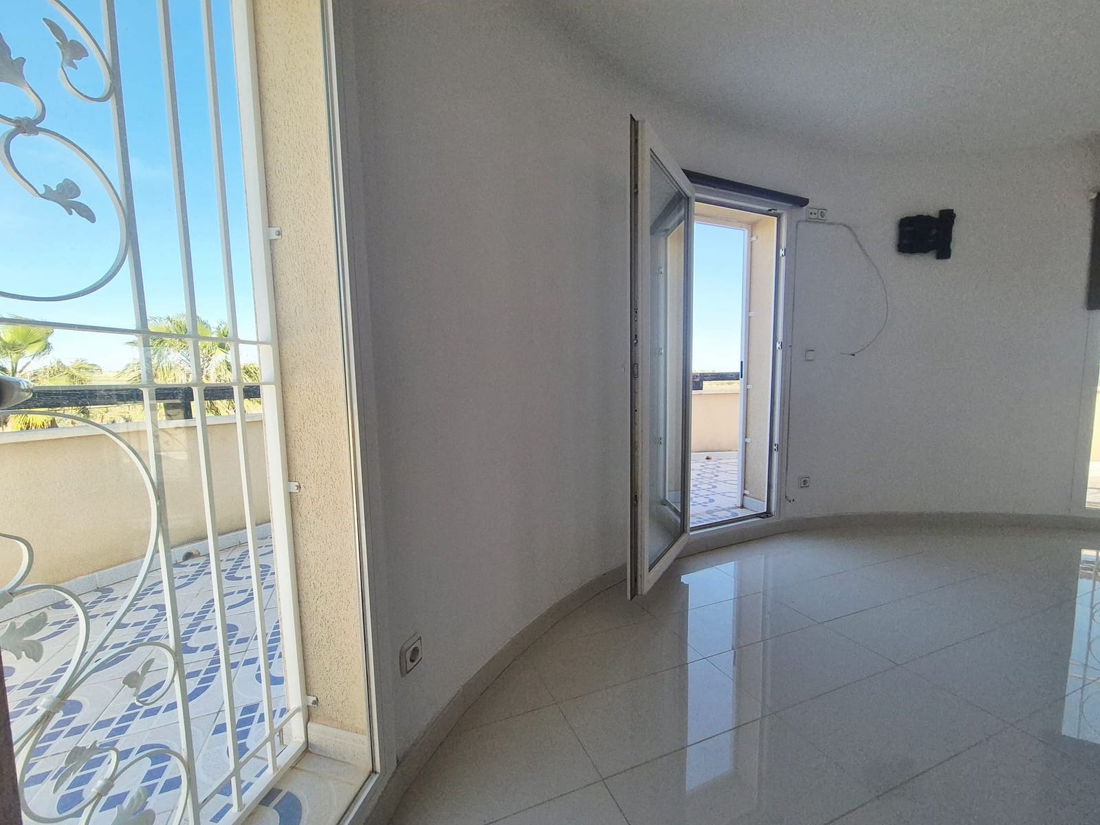 4 bedroom Villa for sale in Gea y Truyols with pool garage - € 325,000 (Ref: 9728527)