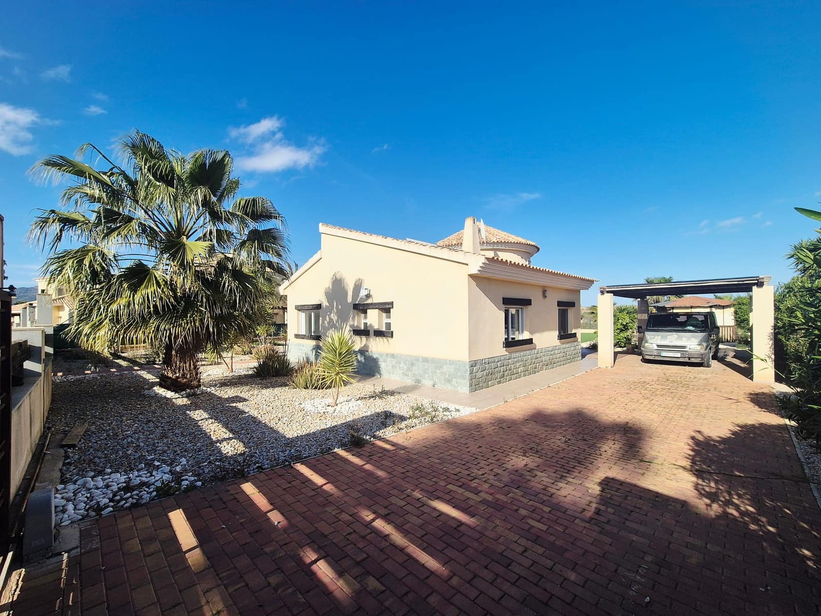 4 bedroom Villa for sale in Gea y Truyols with pool garage - € 325,000 (Ref: 9728527)