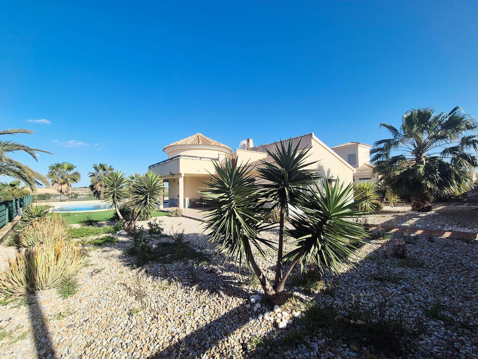 4 bedroom Villa for sale in Gea y Truyols with pool garage - € 325,000 (Ref: 9728527)