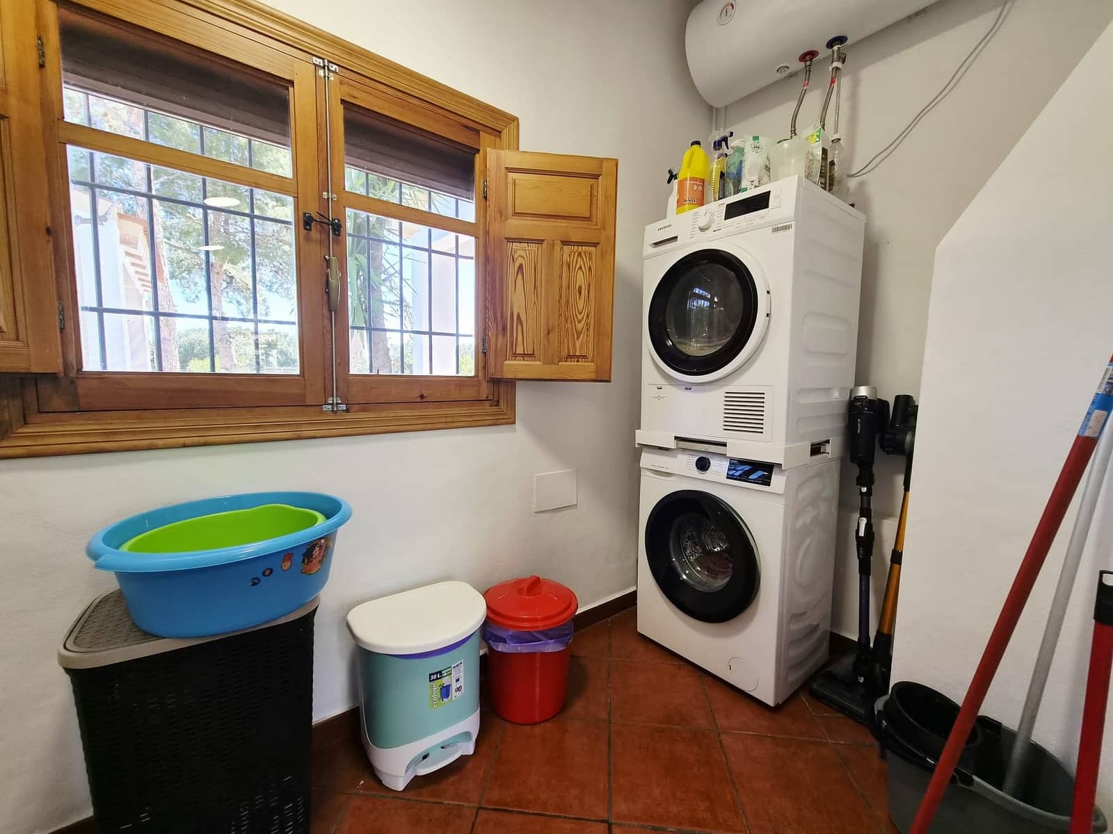 4 bedroom Villa for sale in Valle del Sol with pool garage - € 285,000 (Ref: 9735139)