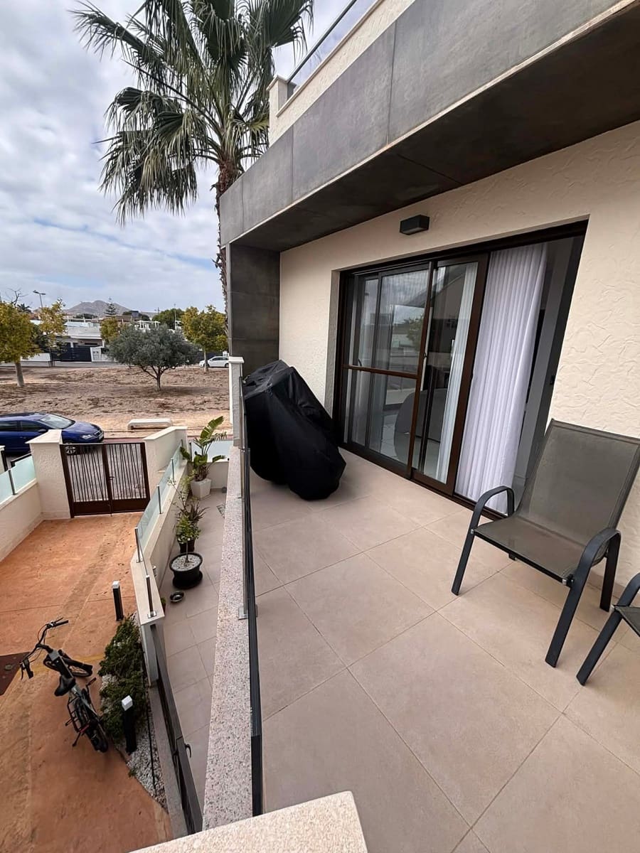 3 soveværelse Byhus til salg i Dolores De Pacheco med swimmingpool - € 349.950 (Ref: 9758396)