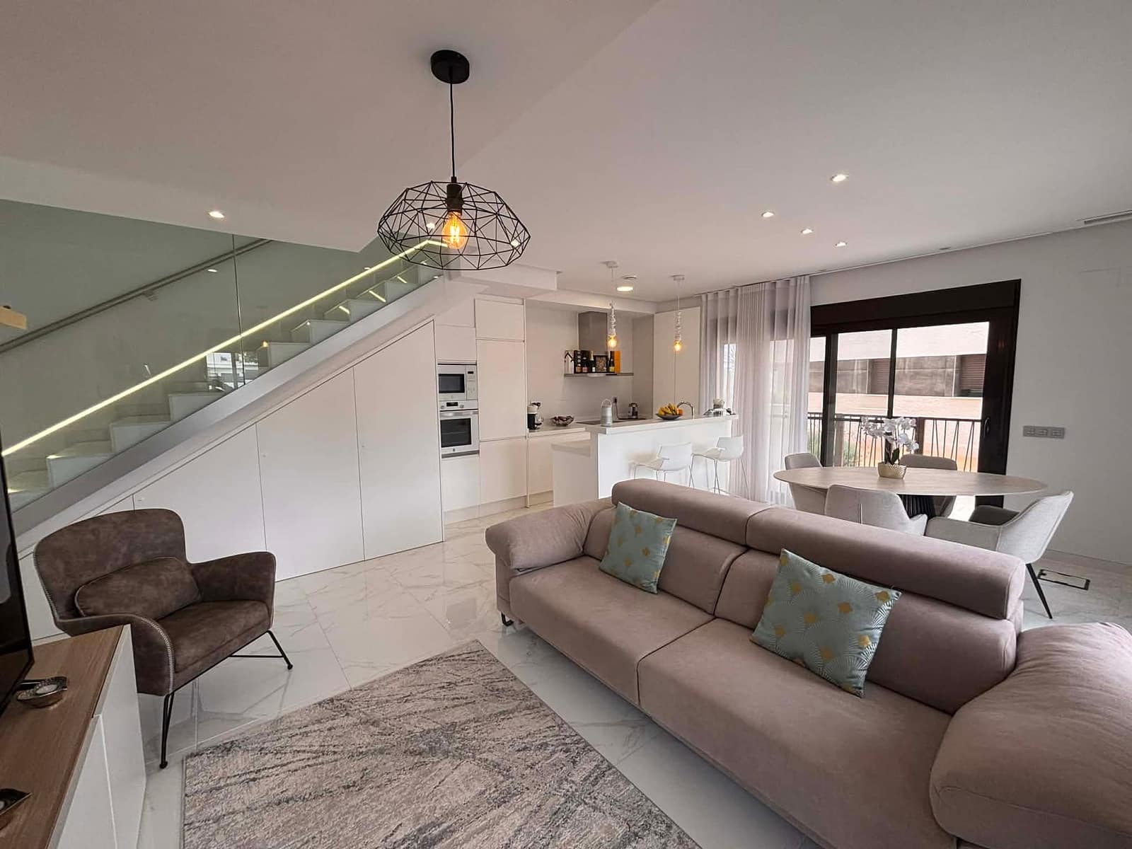 3 soveværelse Byhus til salg i Dolores De Pacheco med swimmingpool - € 349.950 (Ref: 9758396)