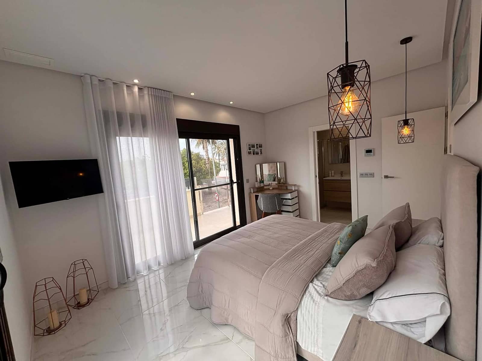 3 soveværelse Byhus til salg i Dolores De Pacheco med swimmingpool - € 349.950 (Ref: 9758396)