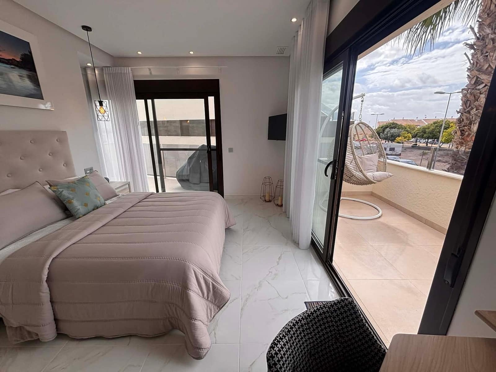 3 soveværelse Byhus til salg i Dolores De Pacheco med swimmingpool - € 349.950 (Ref: 9758396)