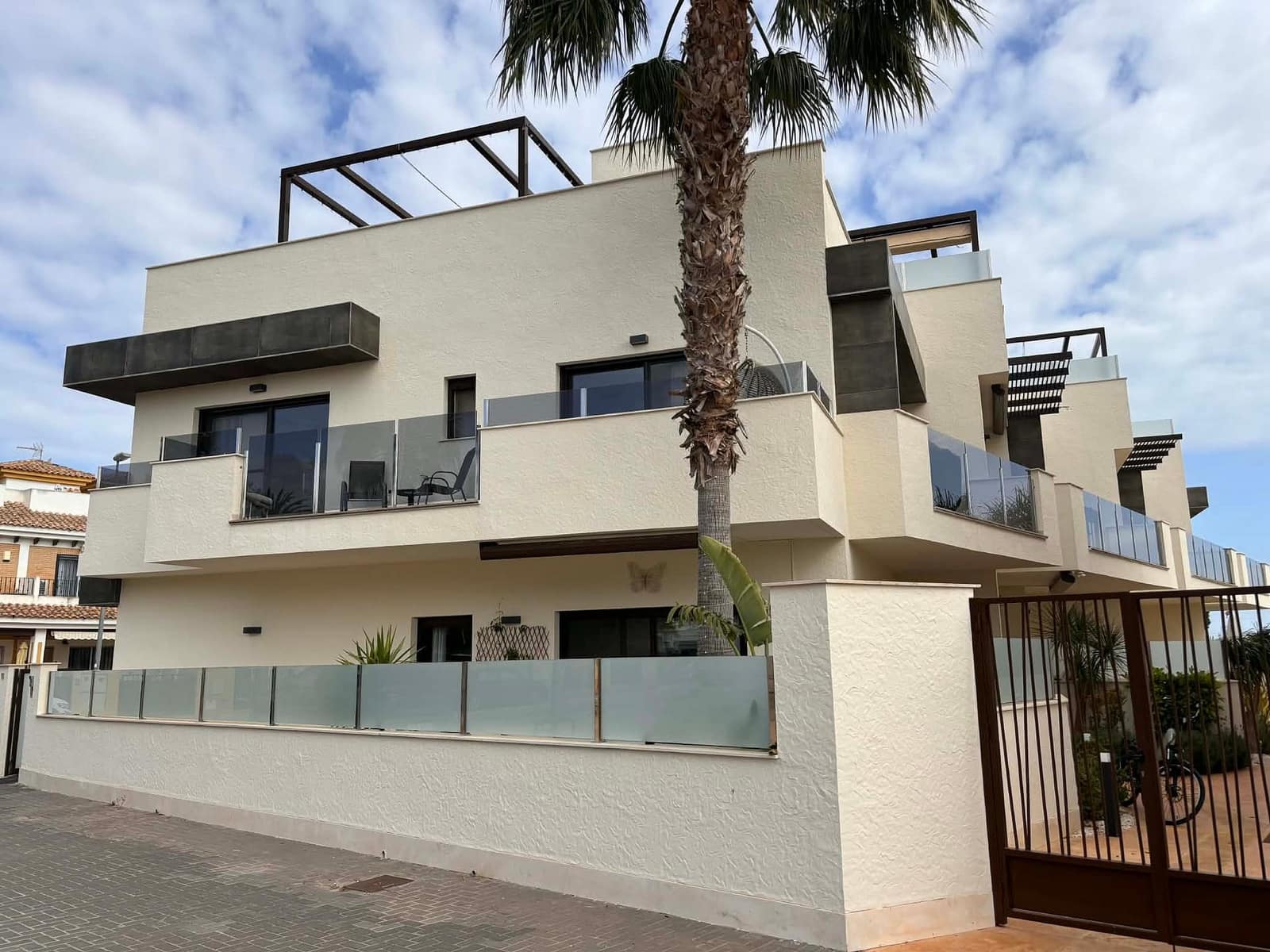 3 soveværelse Byhus til salg i Dolores De Pacheco med swimmingpool - € 349.950 (Ref: 9758396)