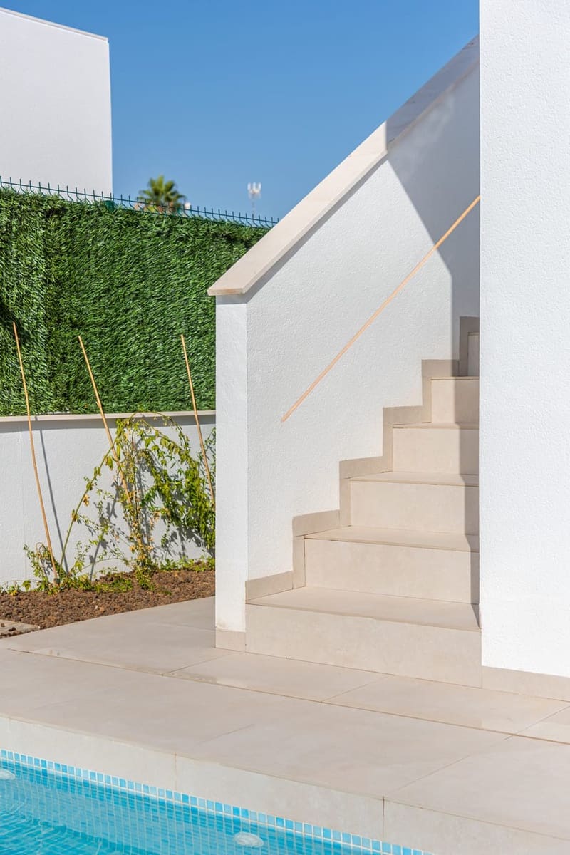 3 slaapkamer Villa te koop in Los Alcazares met zwembad - € 519.900 (Ref: 9780081)