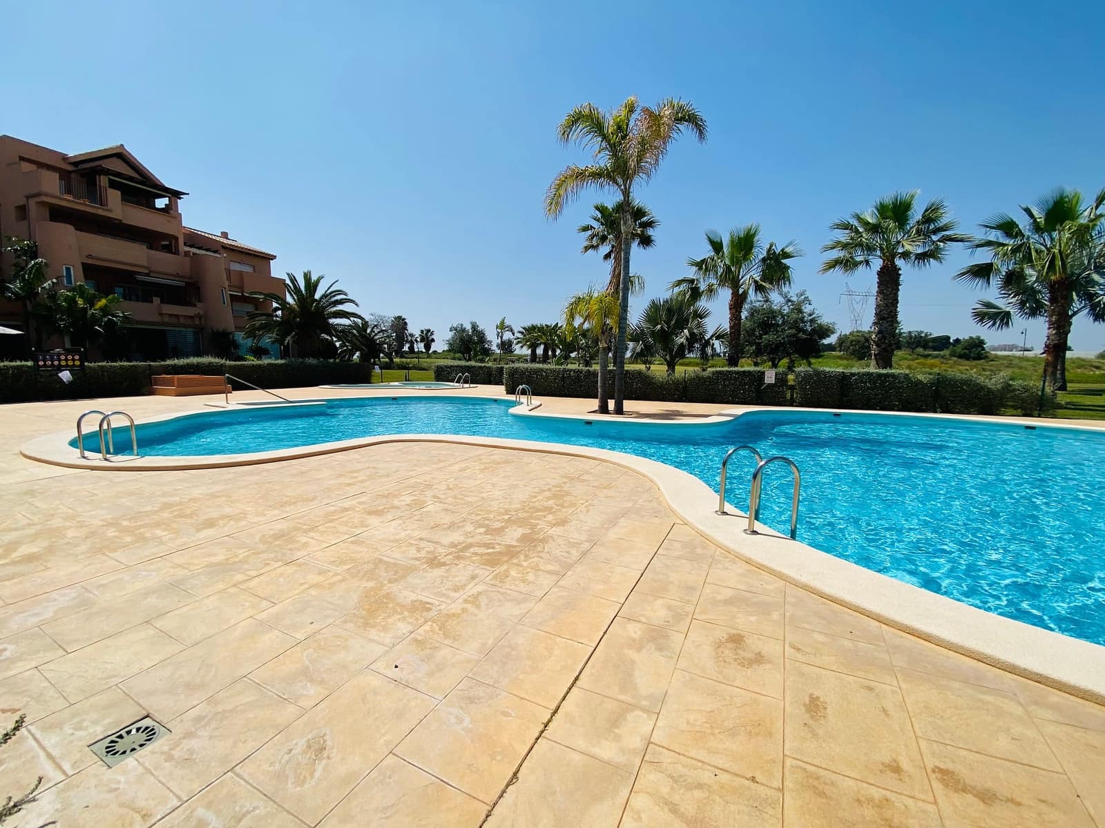 1 sypialnia Apartament na sprzedaż w Mar Menor Golf Resort z basenem garażem - 192 950 € (Ref: 9794277)