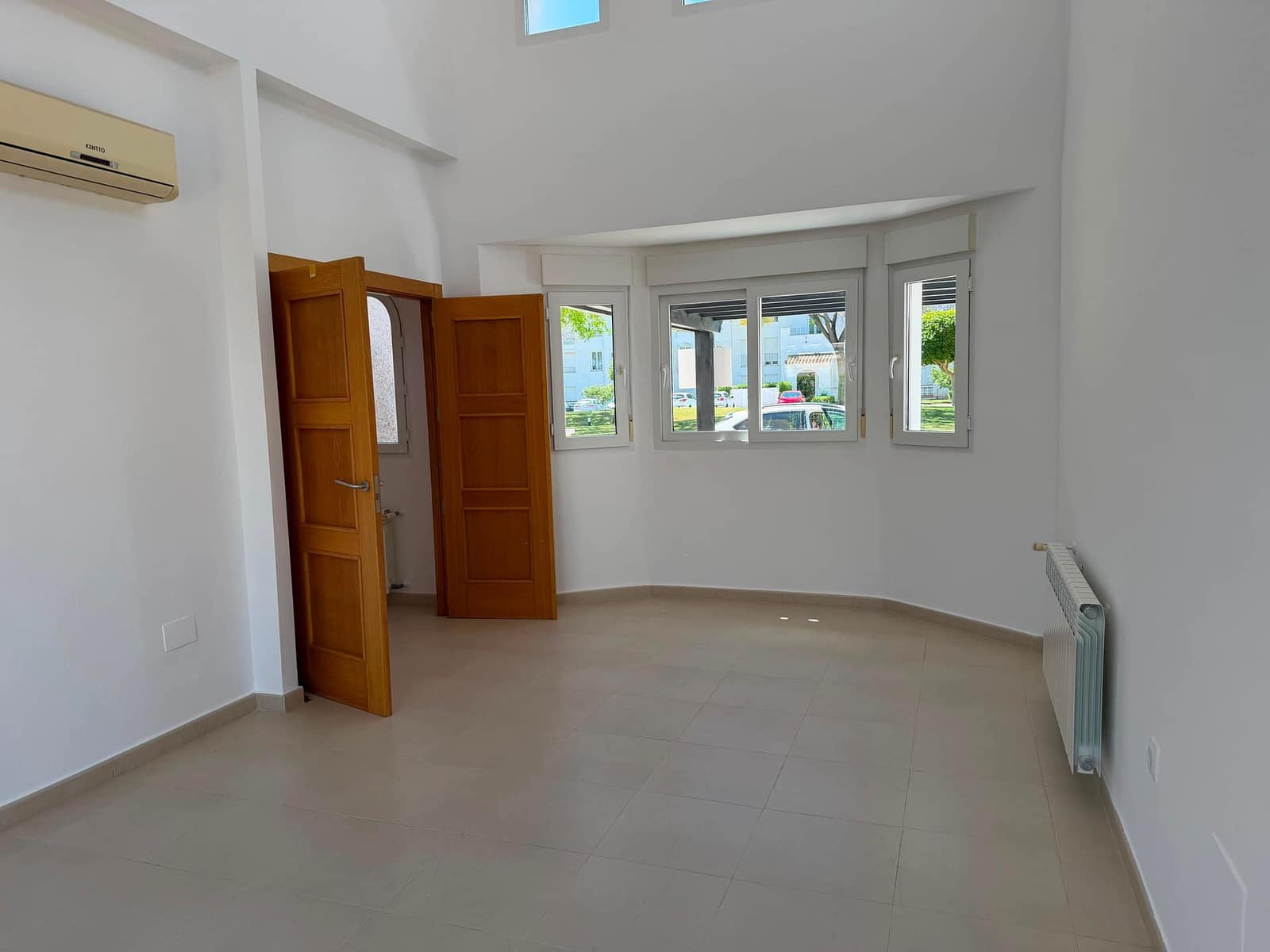 2 bedroom Villa for sale in La Torre Golf Resort with pool - € 245,000 (Ref: 9844805)