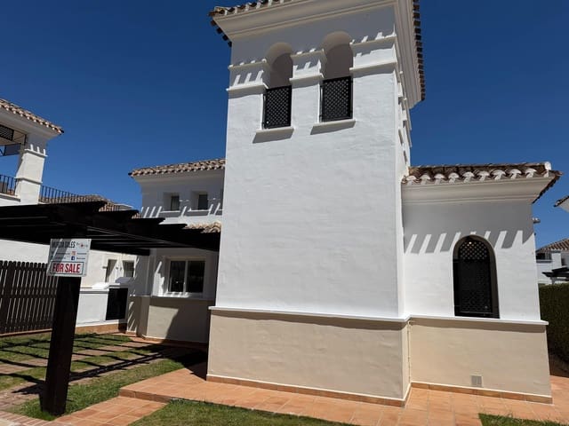 2 sypialnia Willa na sprzedaż w La Torre Golf Resort, Torre-Pacheco z basenem - 245 000 € (Ref: 9844805)