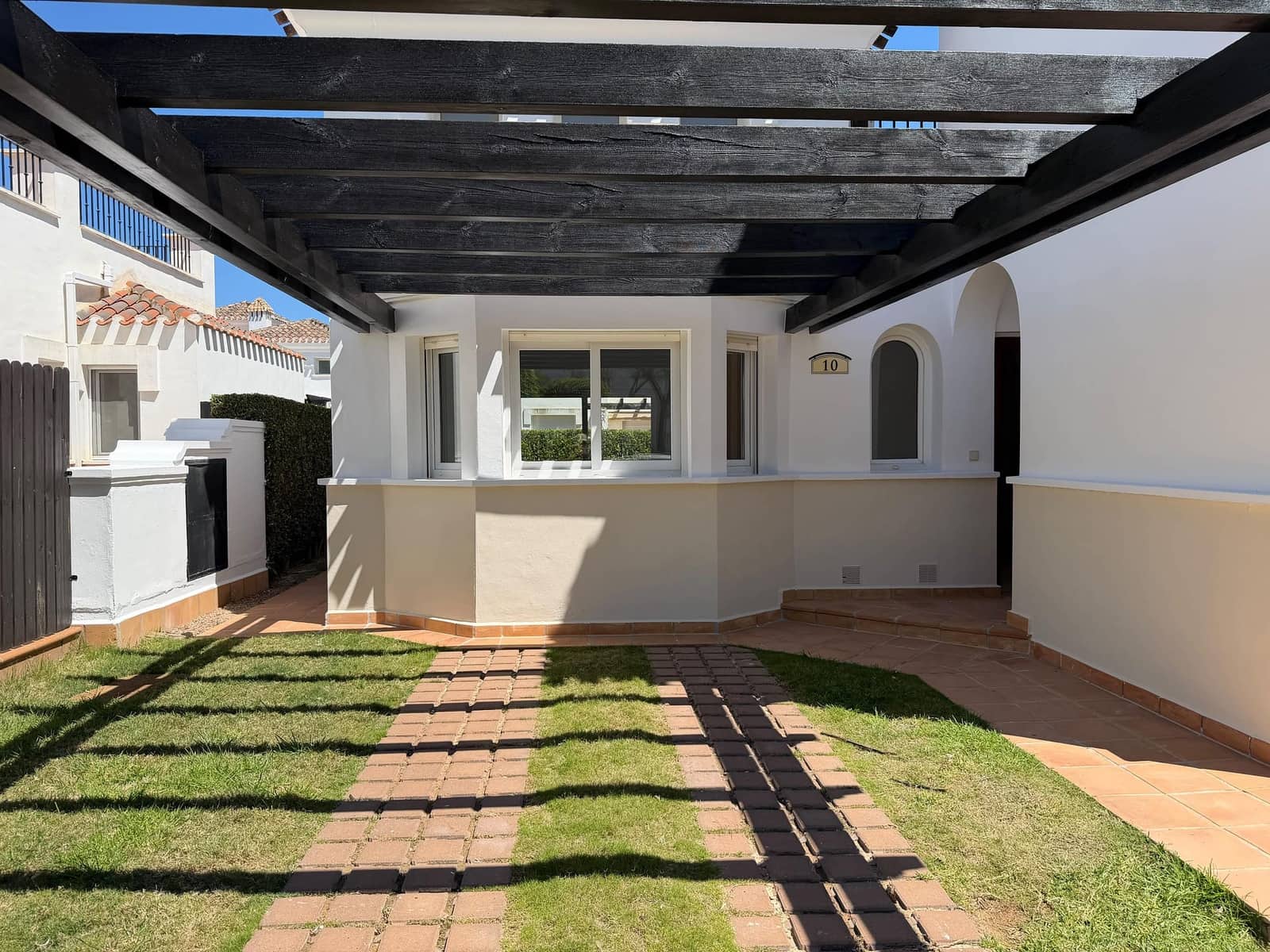 2 bedroom Villa for sale in La Torre Golf Resort with pool - € 245,000 (Ref: 9844805)