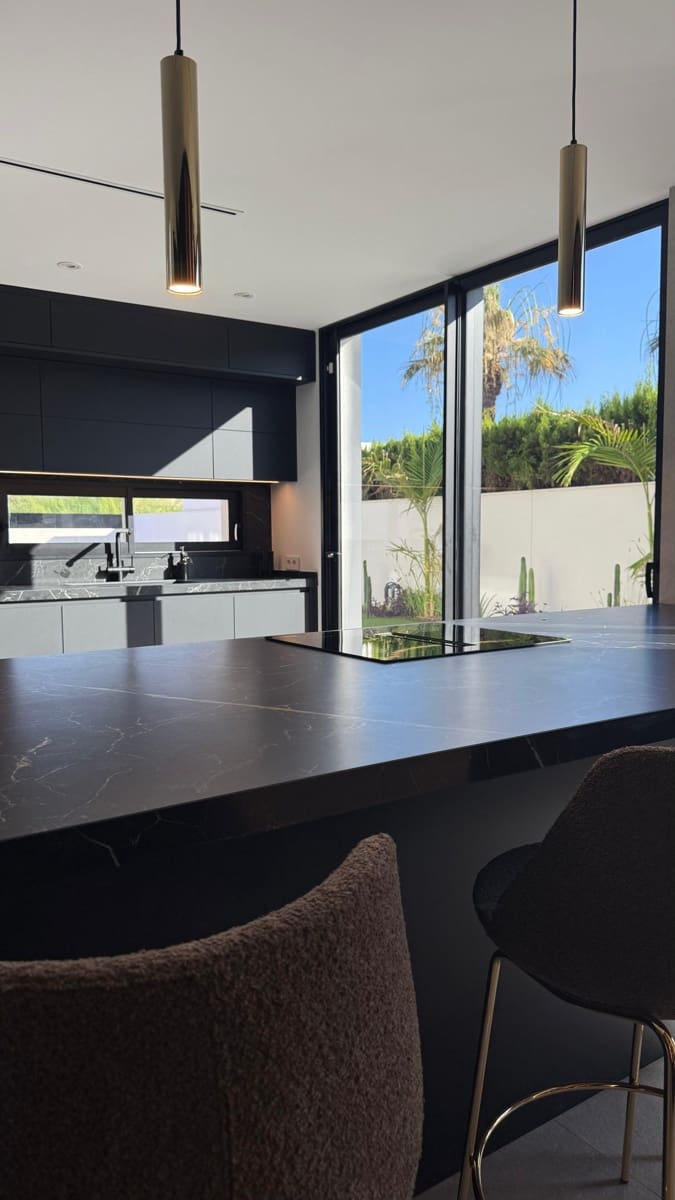 4 chambre Villa/Maison à vendre à La Manga del Mar Menor avec piscine garage - 1 335 000 € (Ref: 9872002)