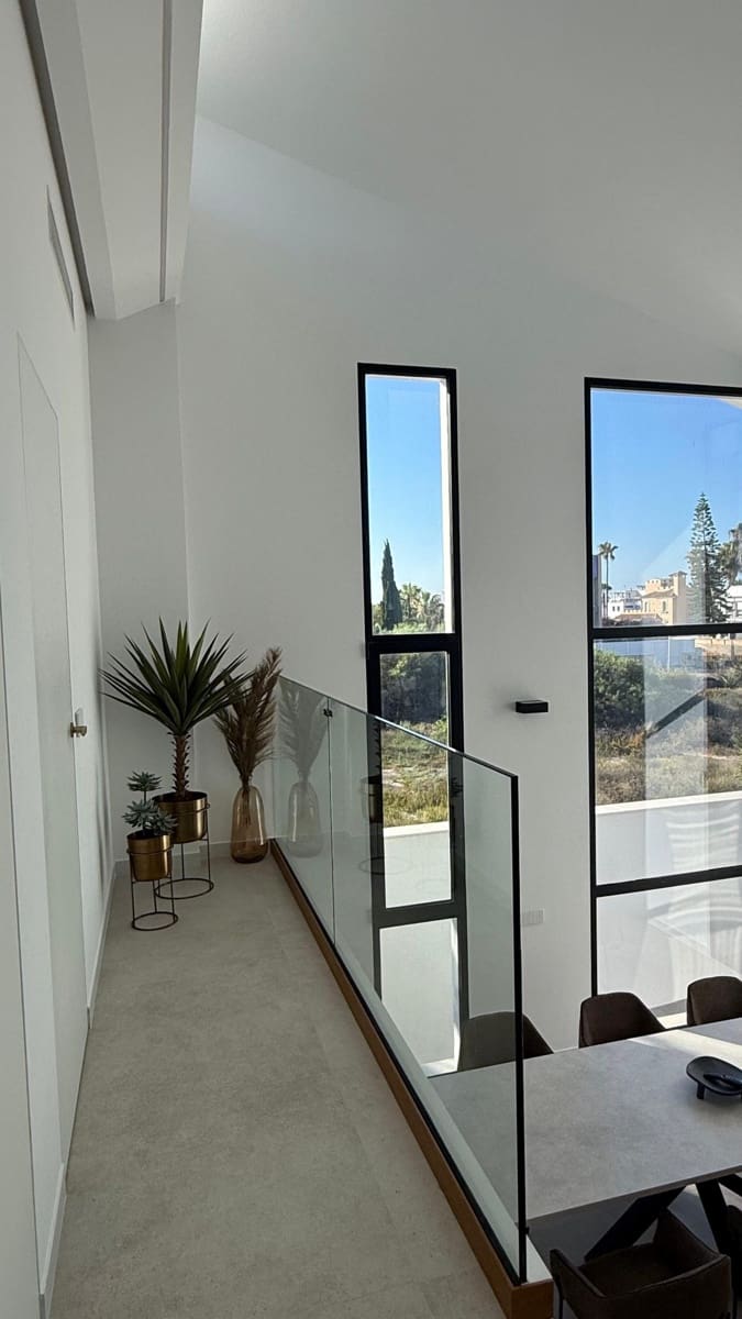 4 chambre Villa/Maison à vendre à La Manga del Mar Menor avec piscine garage - 1 335 000 € (Ref: 9872002)