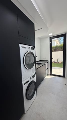 4 chambre Villa/Maison à vendre à La Manga del Mar Menor avec piscine garage - 1 335 000 € (Ref: 9872002)