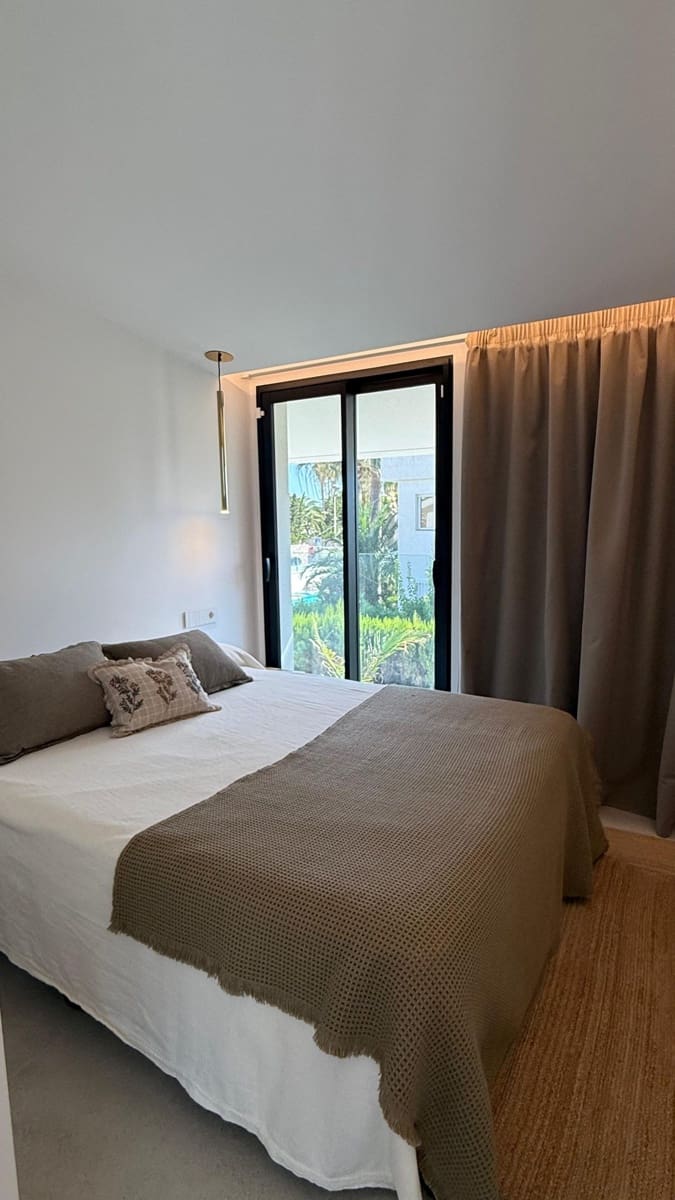 4 chambre Villa/Maison à vendre à La Manga del Mar Menor avec piscine garage - 1 335 000 € (Ref: 9872002)