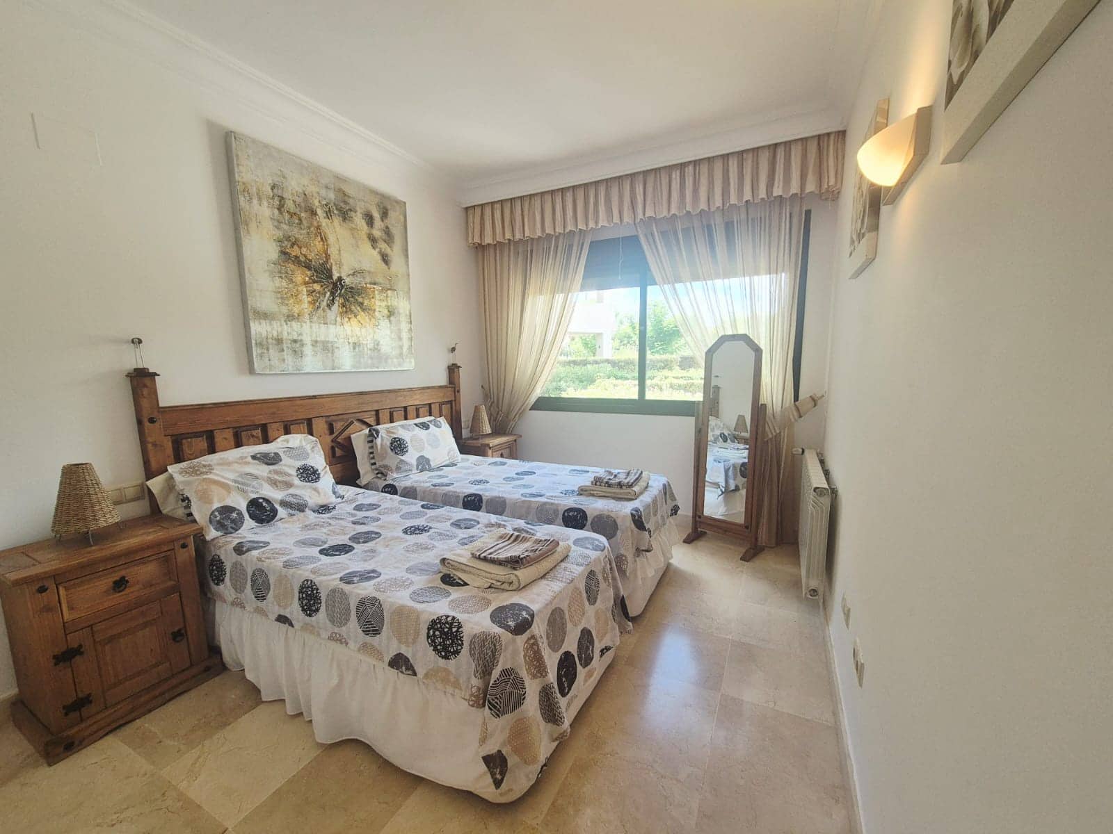 3 camera da letto Appartamento in vendita in Roda con piscina garage - 249.999 € (Rif: 9872003)