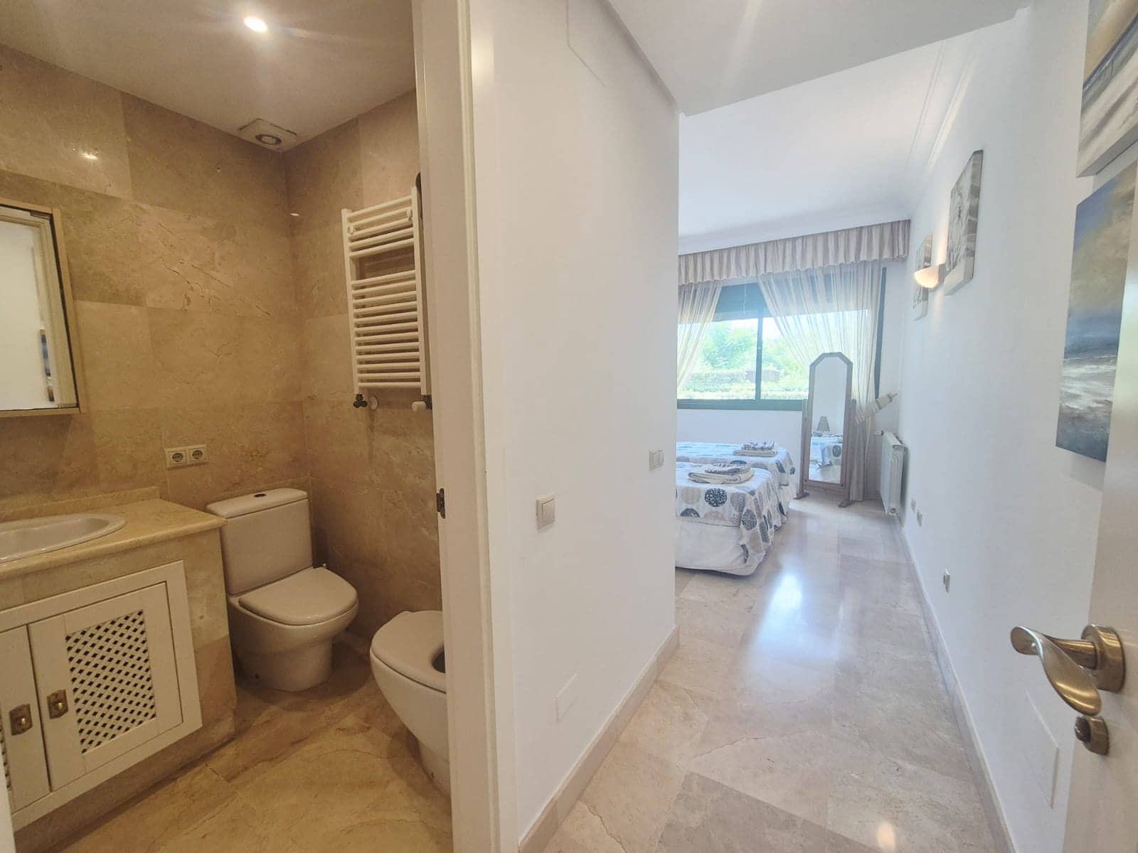 3 camera da letto Appartamento in vendita in Roda con piscina garage - 249.999 € (Rif: 9872003)