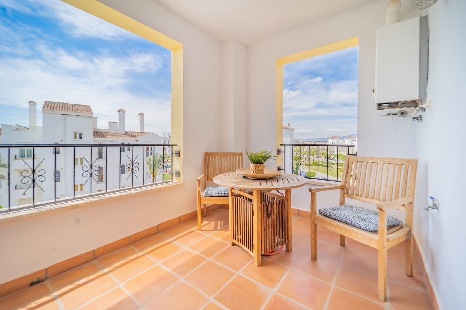 1 soverom Leilighet til salgs i La Torre Golf Resort med svømmebasseng - € 129 950 (Ref: 9872006)