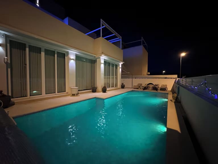 4 slaapkamer Villa te koop in Pilar de la Horadada met zwembad - € 699.999 (Ref: 9872010)