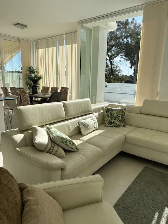 4 slaapkamer Villa te koop in Pilar de la Horadada met zwembad - € 699.999 (Ref: 9872010)