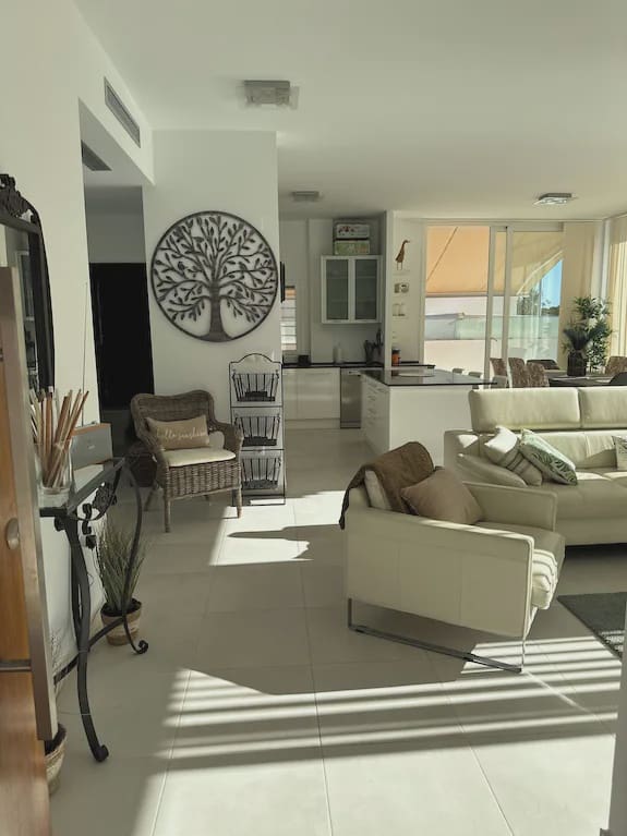 4 slaapkamer Villa te koop in Pilar de la Horadada met zwembad - € 699.999 (Ref: 9872010)