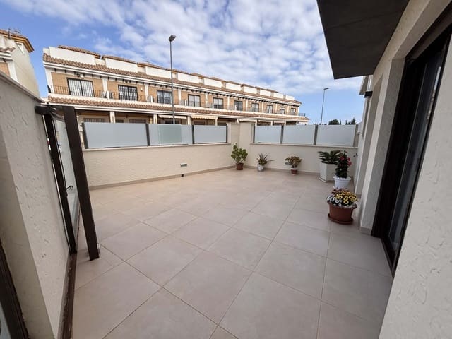 3 soverom Hus til salgs i Dolores De Pacheco, Torre-Pacheco med svømmebasseng - € 349 950 (Ref: 9872027)
