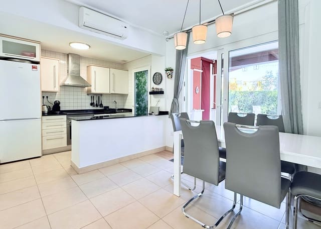 2 soveværelse Villa til salg i Mar Menor Golf Resort, Torre-Pacheco med swimmingpool - € 299.950 (Ref: 9872051)
