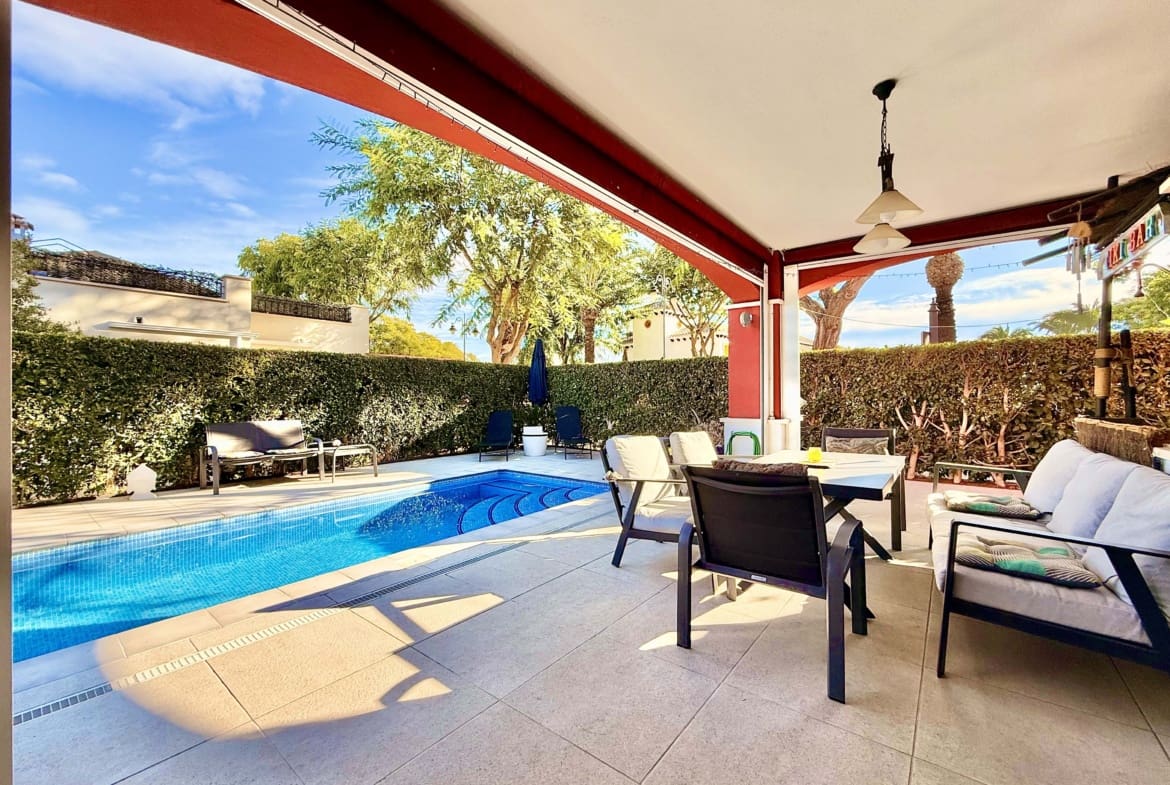 2 soveværelse Villa til salg i Mar Menor Golf Resort med swimmingpool - € 299.950 (Ref: 9872051)