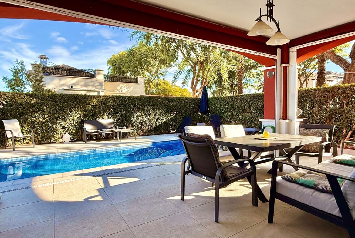 2 soveværelse Villa til salg i Mar Menor Golf Resort med swimmingpool - € 299.950 (Ref: 9872051)