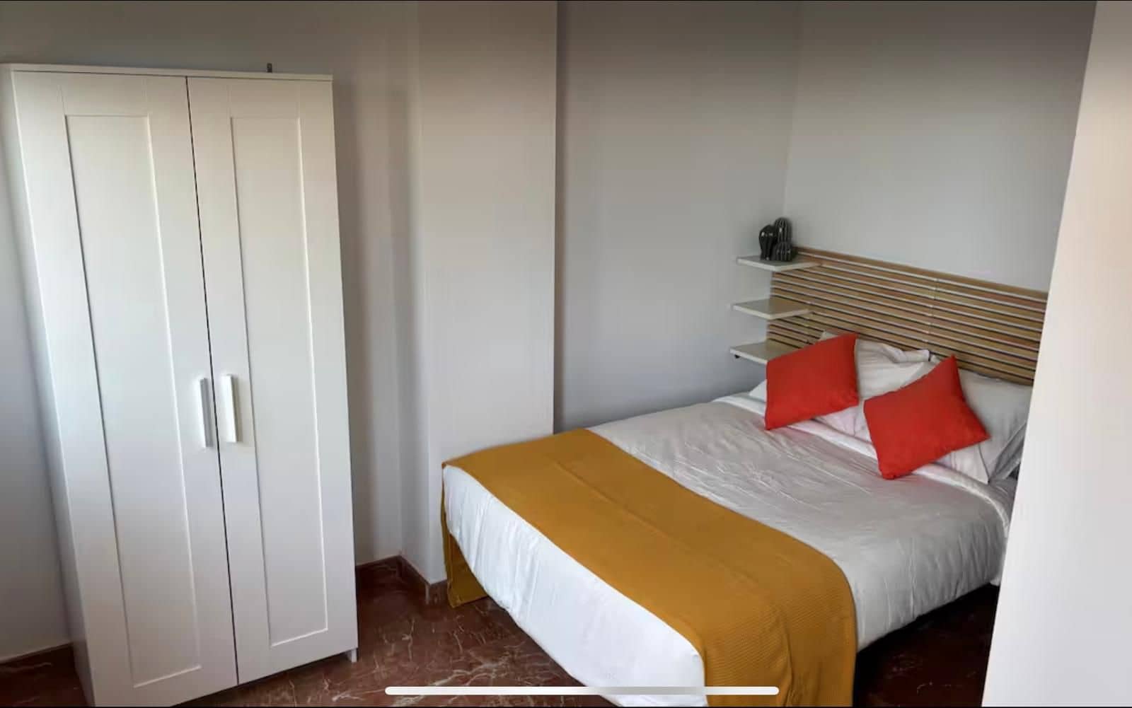 3 bedroom Townhouse for rent in Los Alcazares with garage - € 1,100 (Ref: 9872053)