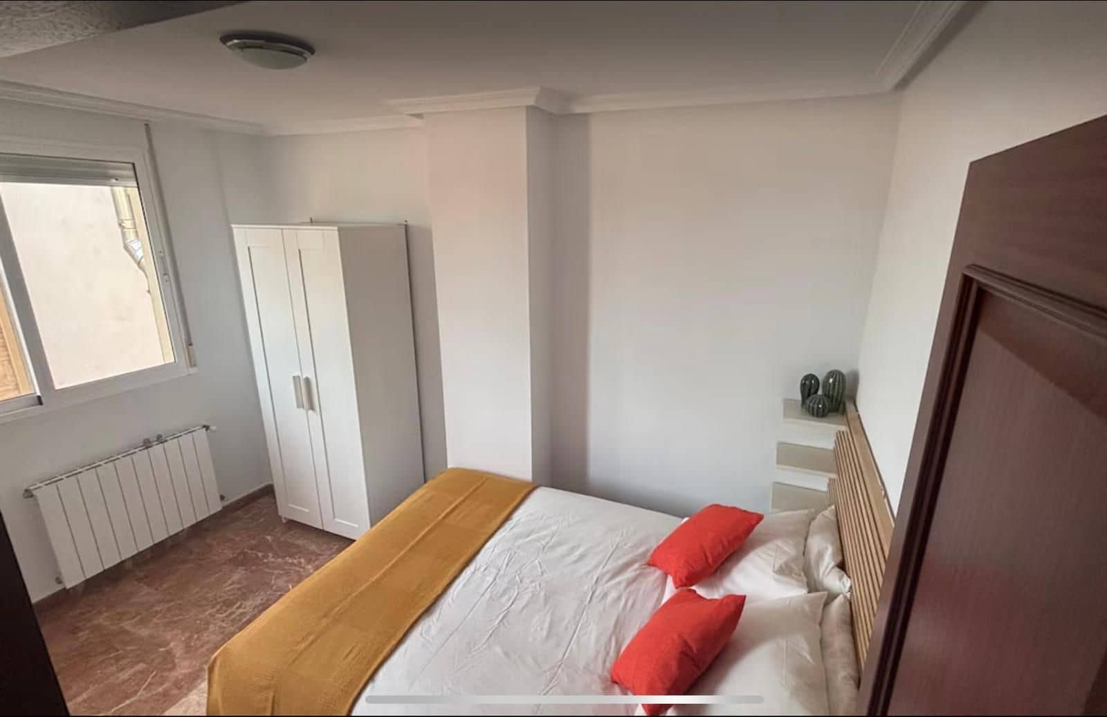 3 bedroom Townhouse for rent in Los Alcazares with garage - € 1,100 (Ref: 9872053)