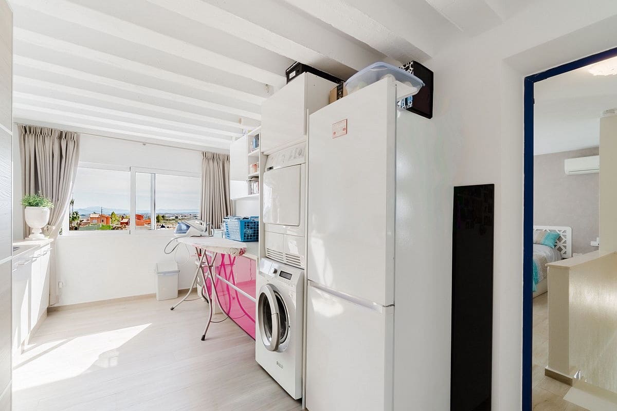3 soverom Villa til salgs i Fortuna med svømmebasseng garasje - € 314 000 (Ref: 9877610)