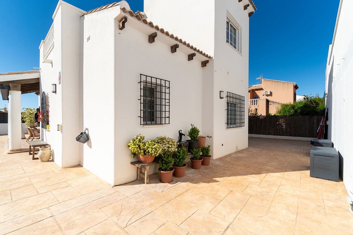 3 chambre Villa/Maison à vendre à Fortuna - 319 000 € (Ref: 9883975)