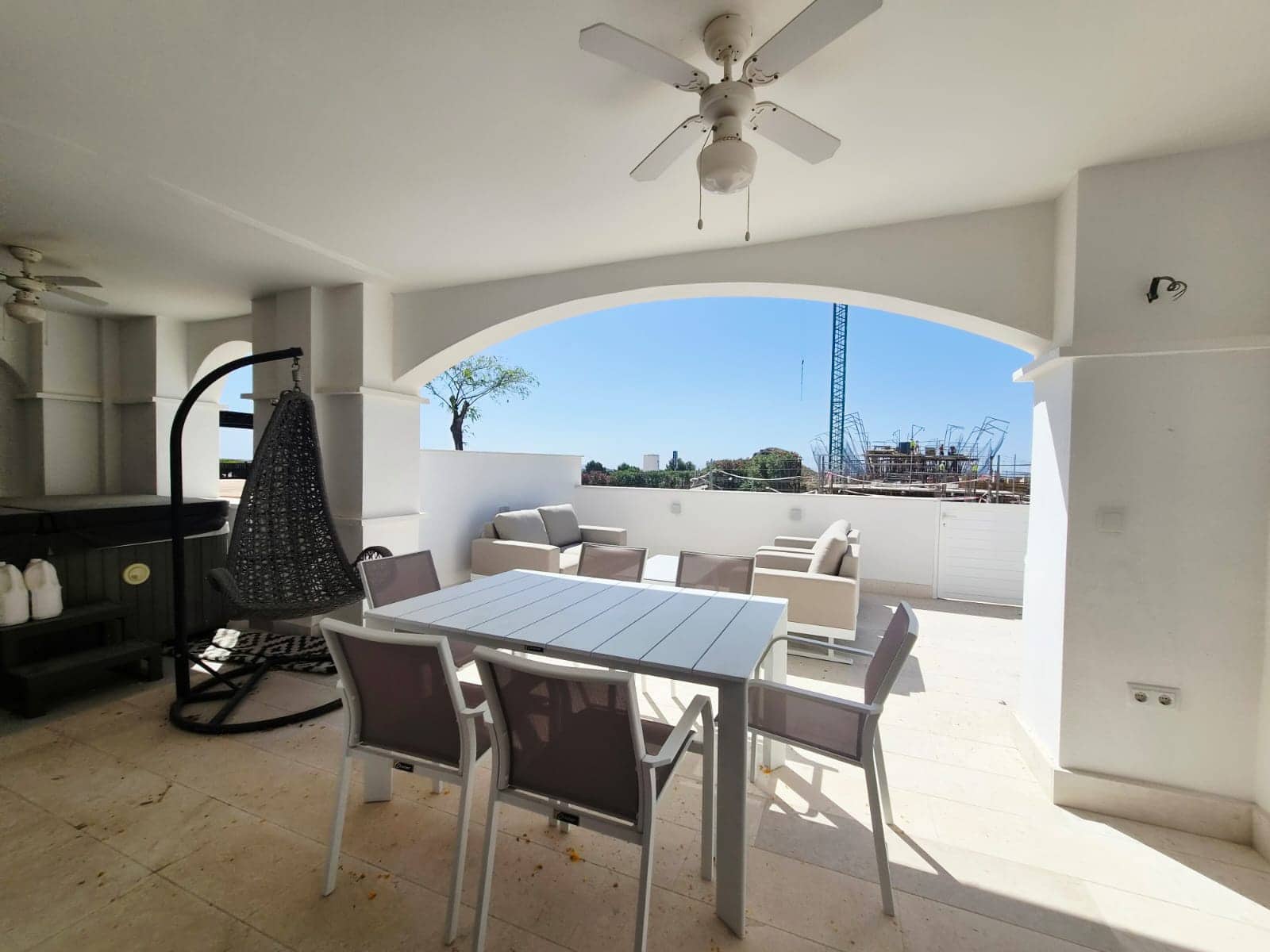 2 slaapkamer Appartement te koop in El Valle Golf Resort met zwembad garage - € 220.000 (Ref: 9906752)