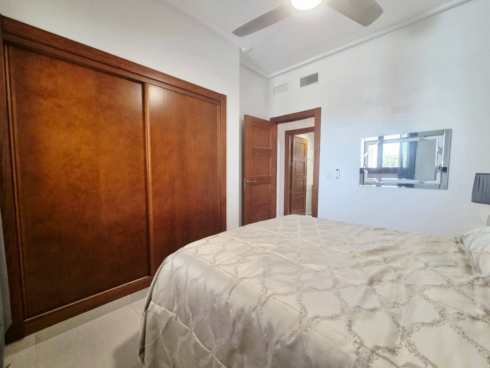 2 slaapkamer Appartement te koop in El Valle Golf Resort met zwembad garage - € 220.000 (Ref: 9906752)