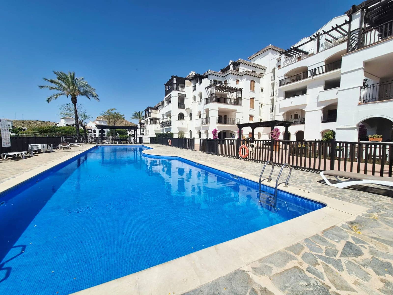 2 slaapkamer Appartement te koop in El Valle Golf Resort met zwembad garage - € 220.000 (Ref: 9906752)