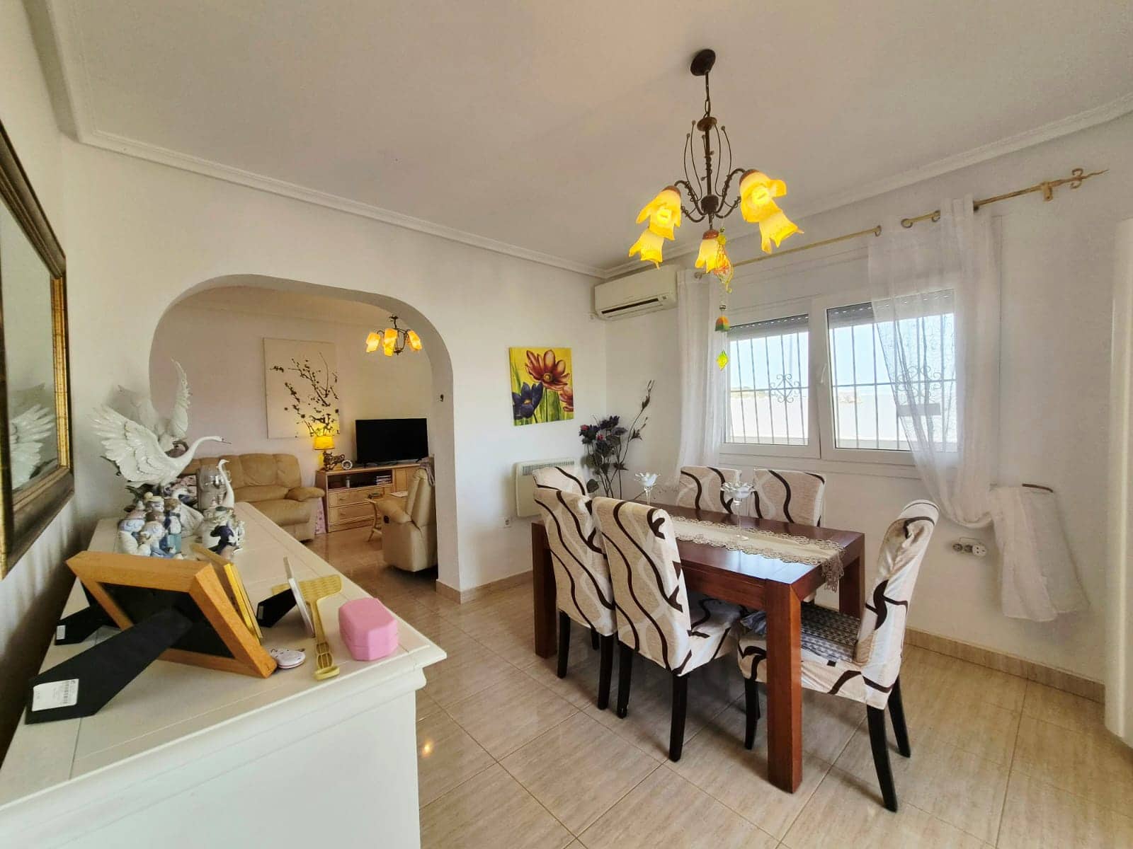 4 bedroom Villa for sale in Gea y Truyols with pool garage - € 289,999 (Ref: 9928673)