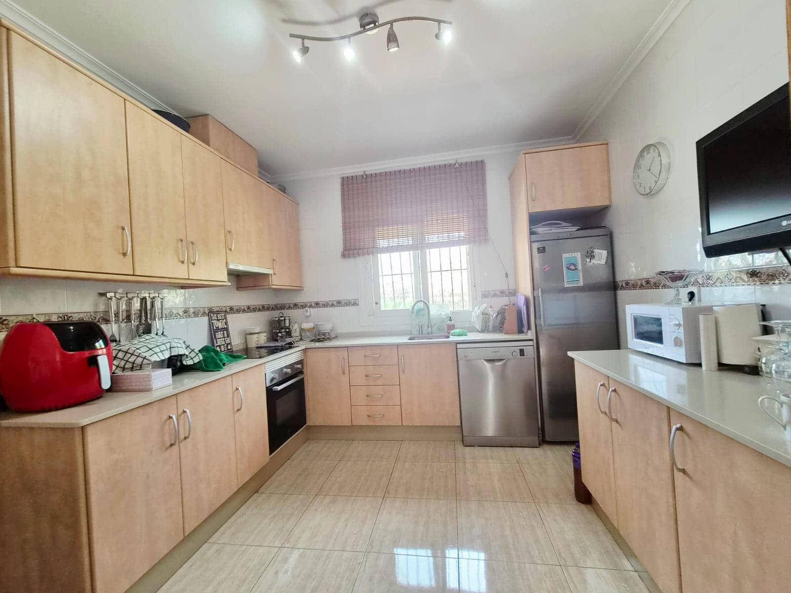 4 bedroom Villa for sale in Gea y Truyols with pool garage - € 289,999 (Ref: 9928673)