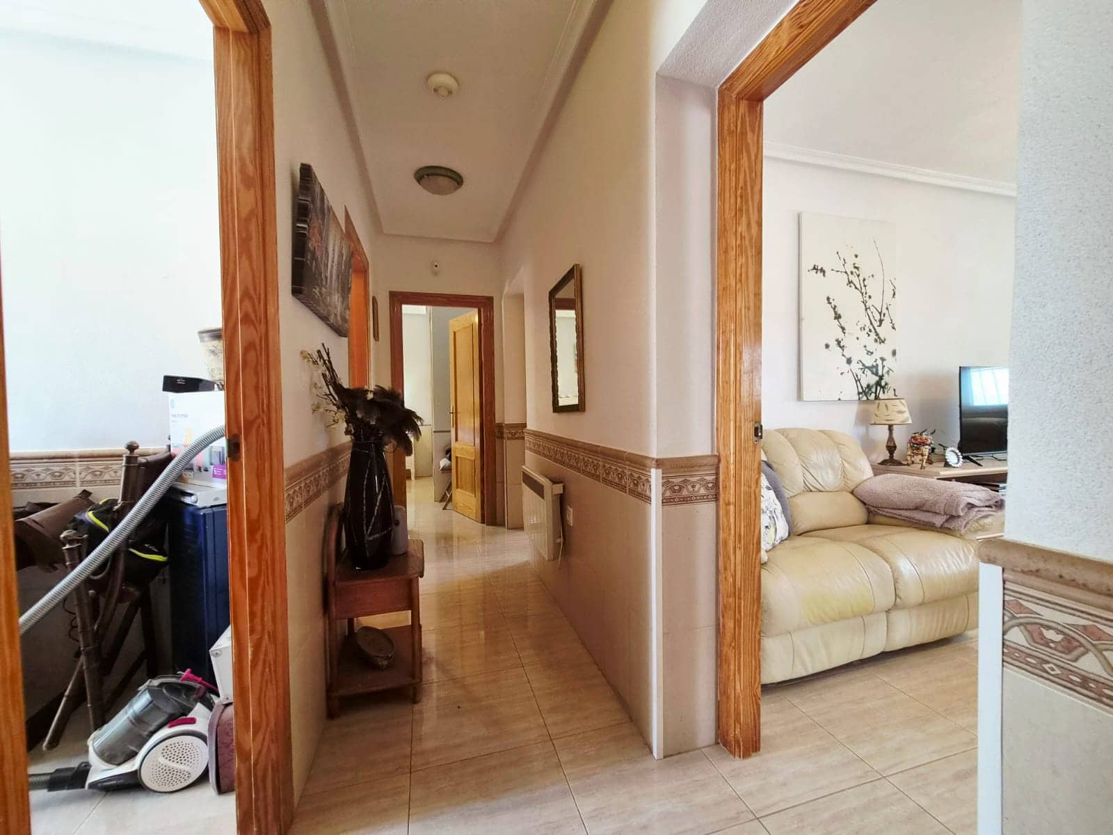 4 bedroom Villa for sale in Gea y Truyols with pool garage - € 289,999 (Ref: 9928673)