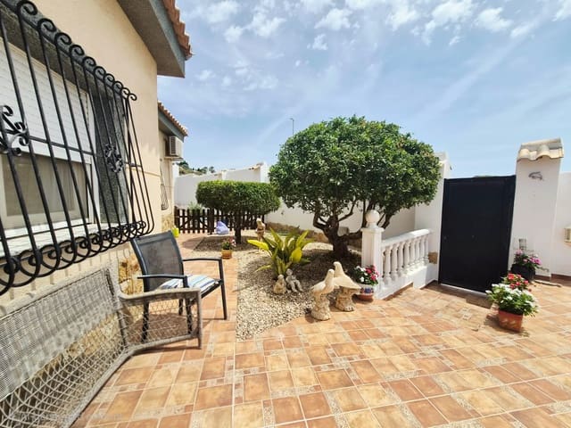3 soverom Villa til salgs i Gea y Truyols, Murcia by med svømmebasseng garasje - € 289 999 (Ref: 9928673)