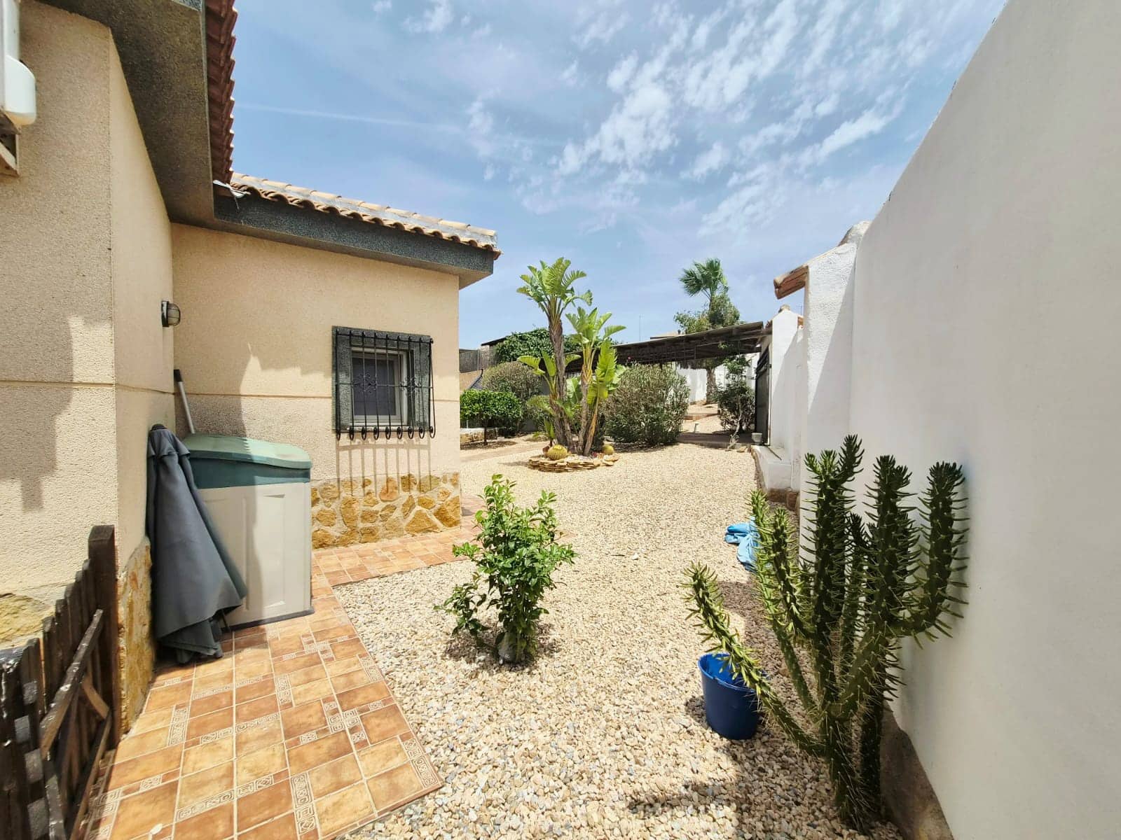 4 bedroom Villa for sale in Gea y Truyols with pool garage - € 289,999 (Ref: 9928673)