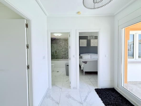 3 soveværelse Villa til salg i Mar Menor Golf Resort med swimmingpool garage - € 339.950 (Ref: 9946922)