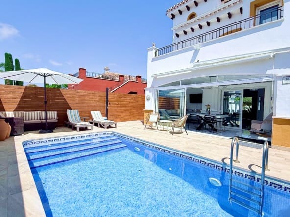 3 soveværelse Villa til salg i Mar Menor Golf Resort med swimmingpool garage - € 339.950 (Ref: 9946922)